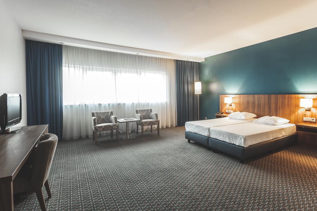 Van Der Valk Theaterhotel อัลเมโล ภายนอก รูปภาพ