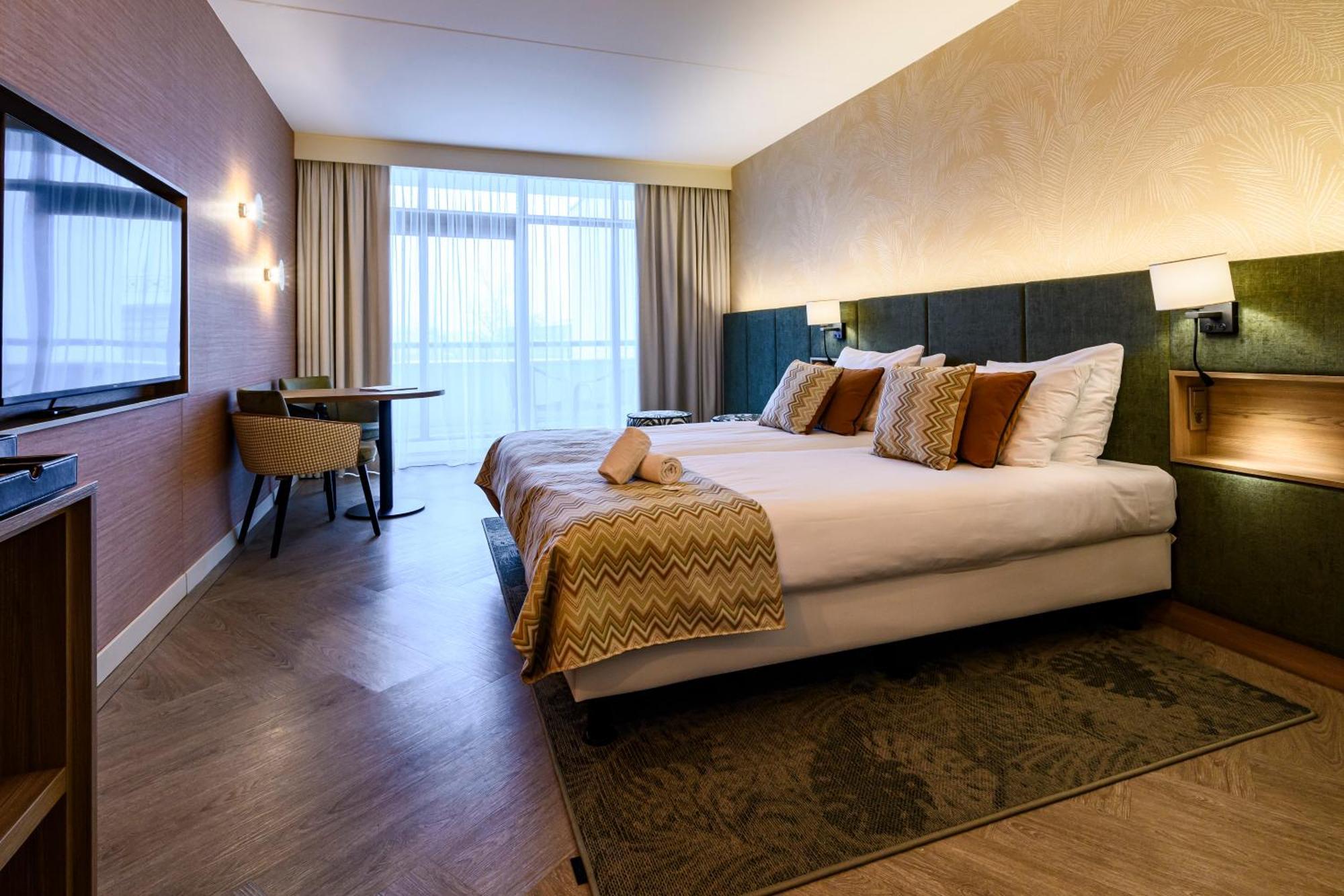 Van Der Valk Theaterhotel อัลเมโล ภายนอก รูปภาพ