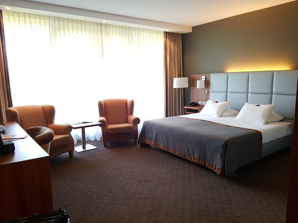 Van Der Valk Theaterhotel อัลเมโล ภายนอก รูปภาพ