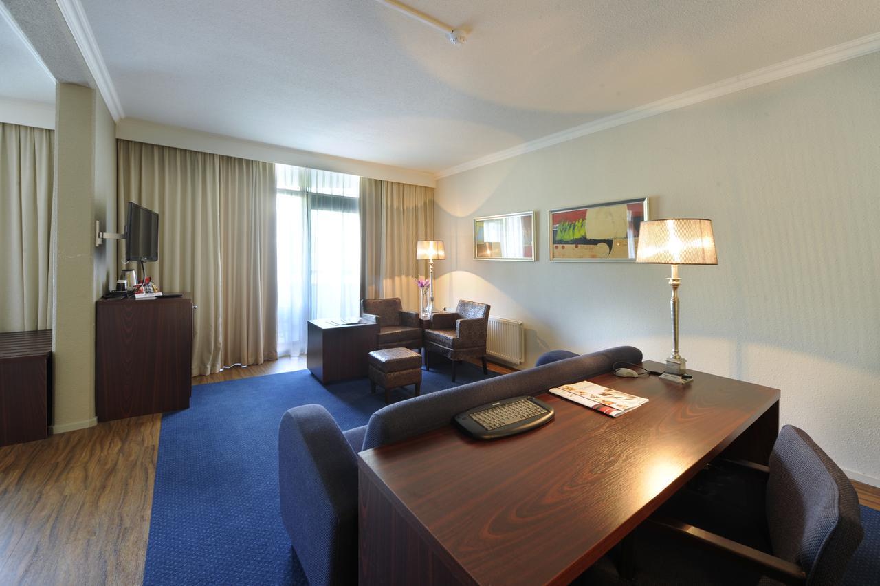 Van Der Valk Theaterhotel อัลเมโล ภายนอก รูปภาพ